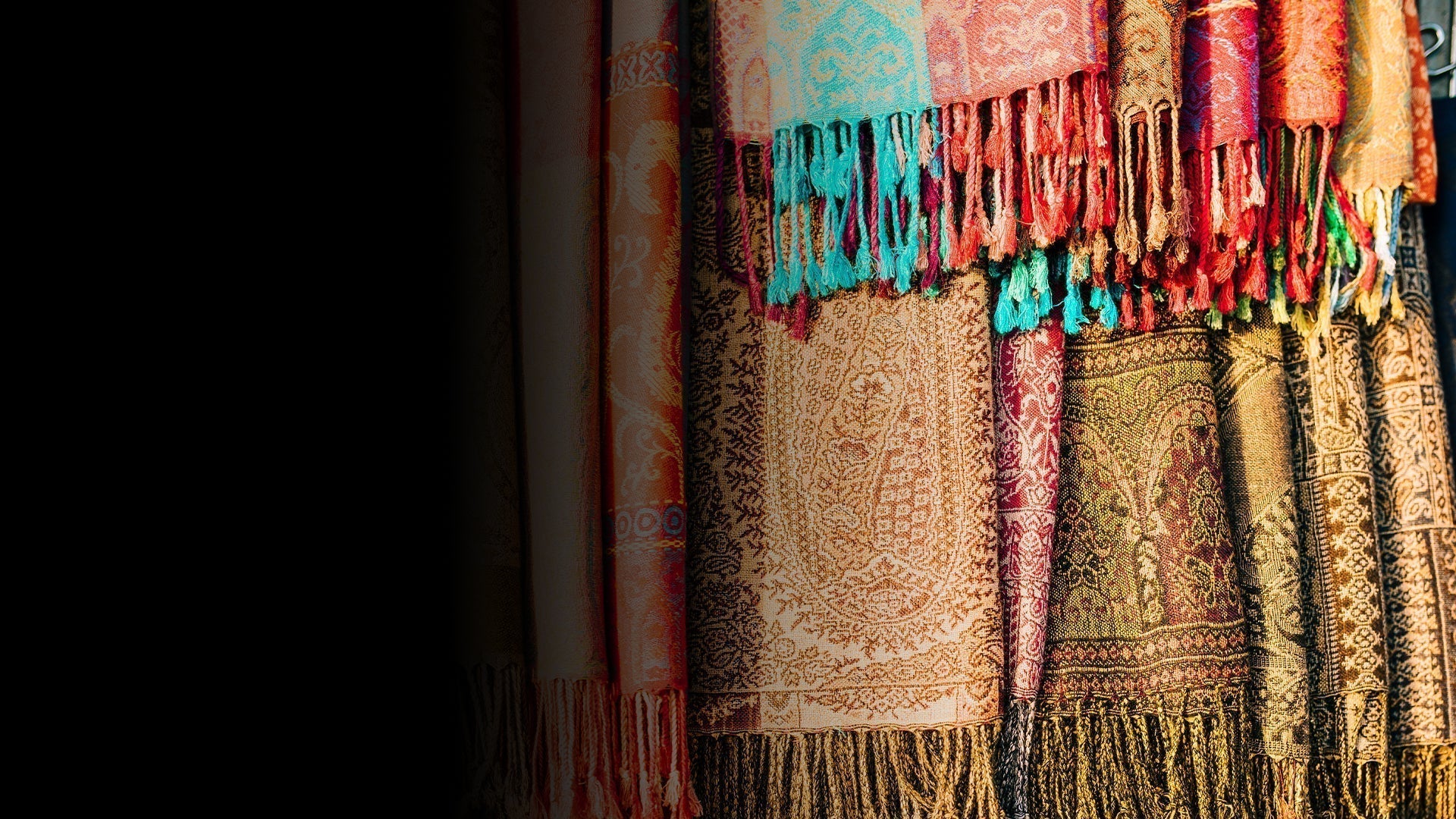 Sustainable and Ethical Practices in Luxury Pashmina, Cashmere, and Silk Production