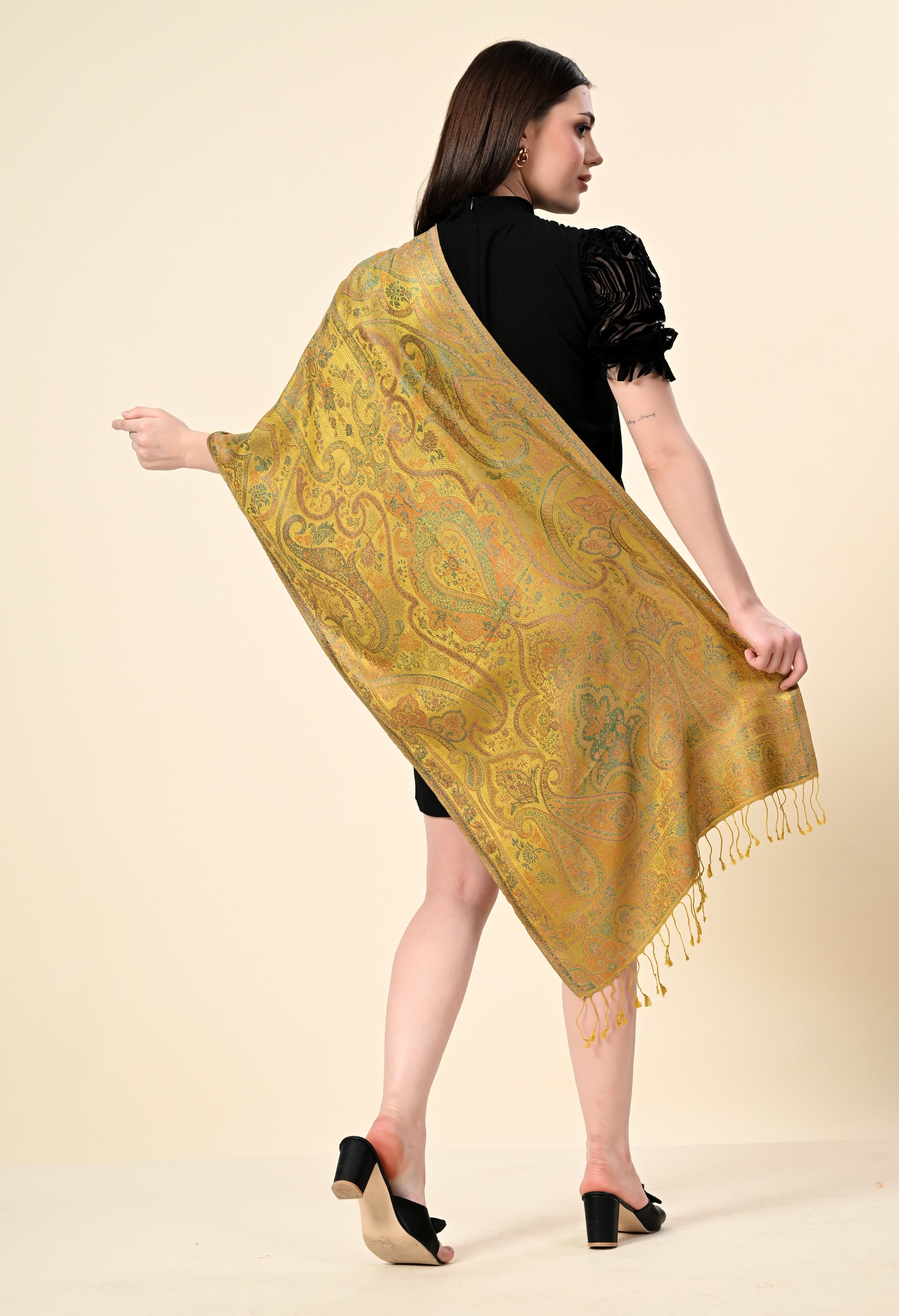 Pure Silk Jamawar Wrap - Giwwra